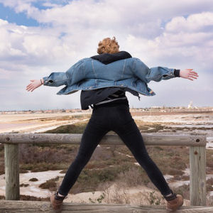 images/k2_links/life_lessons/letting_go.jpg#joomlaImage://local-images/k2_links/life_lessons/letting_go.jpg?width=300&height=300